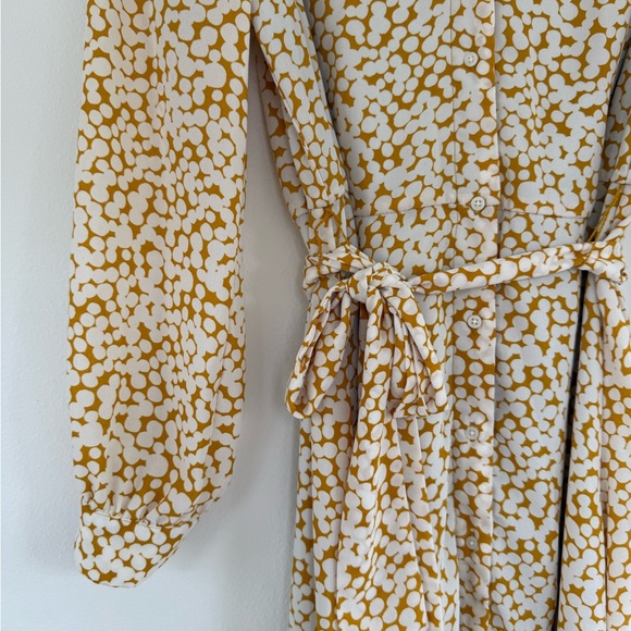 Banana Republic Long Sleeve Yellow and Cream Print Wrap Dress size M - Picture 6 of 8